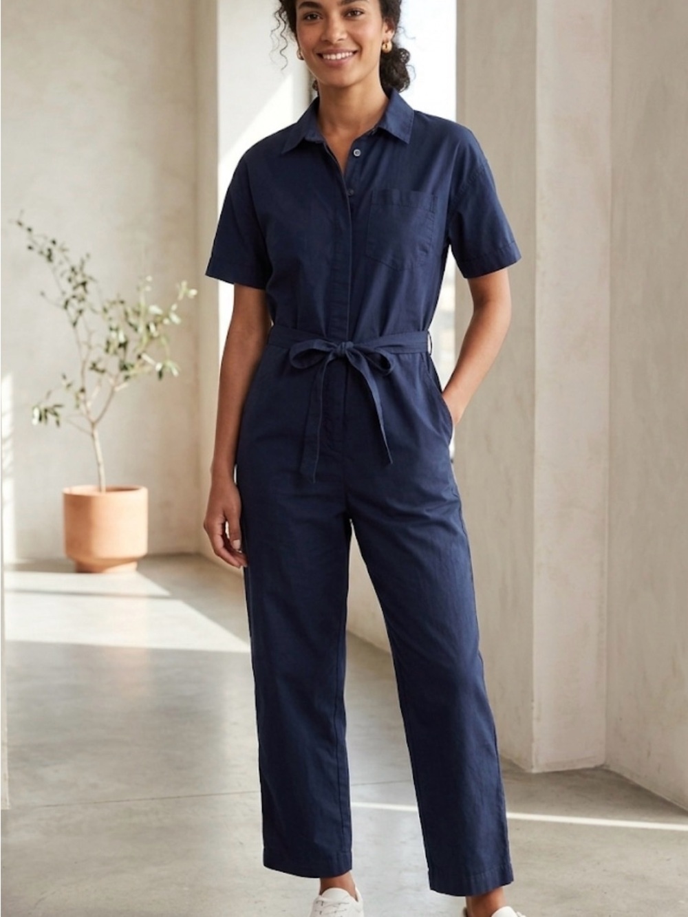 Banana Republic Navy Short-Sleeve Tie-Waist Utility Jumpsuit size 6